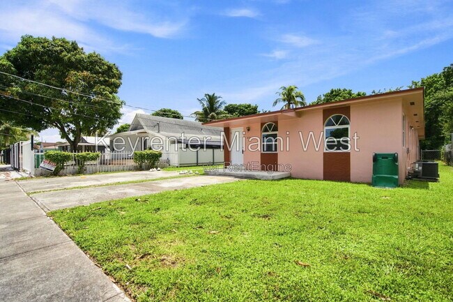 Building Photo - 872 NW 108th St