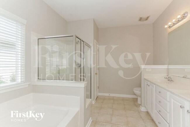 Building Photo - 104 Ivy Creek Ln