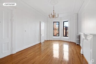 Building Photo - 61 7th Ave