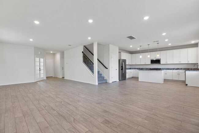 Building Photo - 905 Duskywing Wy