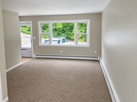 Building Photo - 508 Plain Hill Rd