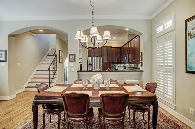 Building Photo - 246 Detering St