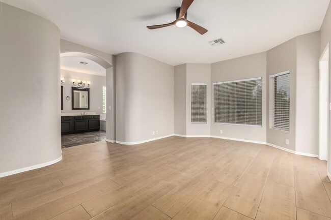 Building Photo - 7690 E San Fernando Dr