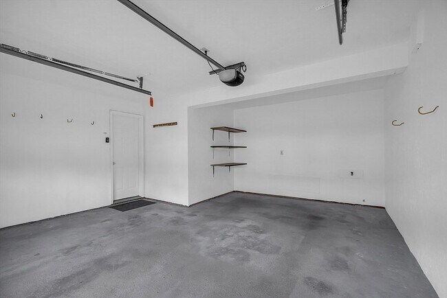 Building Photo - 67 Plantation Rd