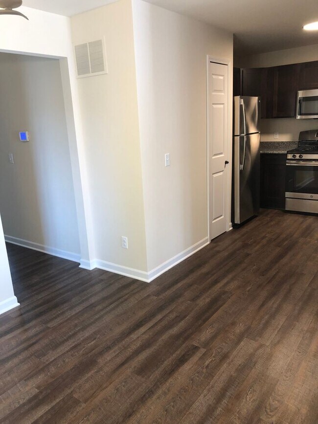 Building Photo - The Manhattan