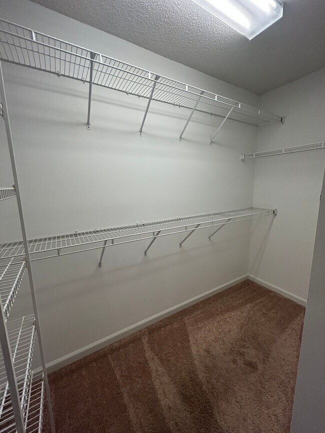 Building Photo - 5988 Vinemont Dr NW