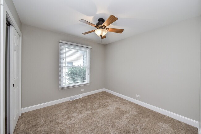 Building Photo - 2067 Childs Ct