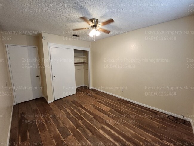 Building Photo - 3 bedrooms /2.5 bath two-story gem boasts ...