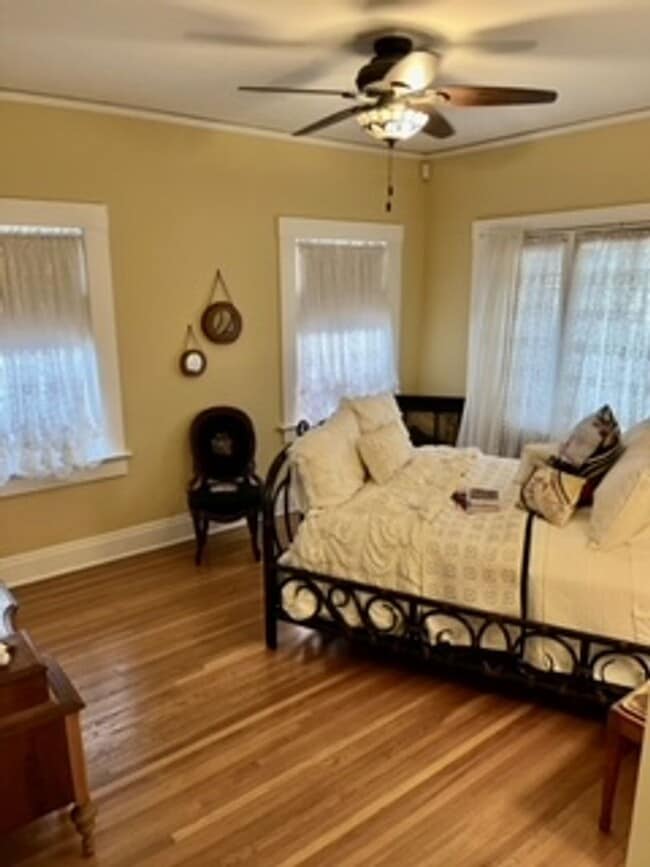 Building Photo - BEAUTIFUL, HISTORIC HOME IN THE HEART OF D...