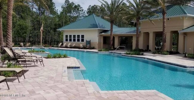 Building Photo - 211 Diamondback Ave