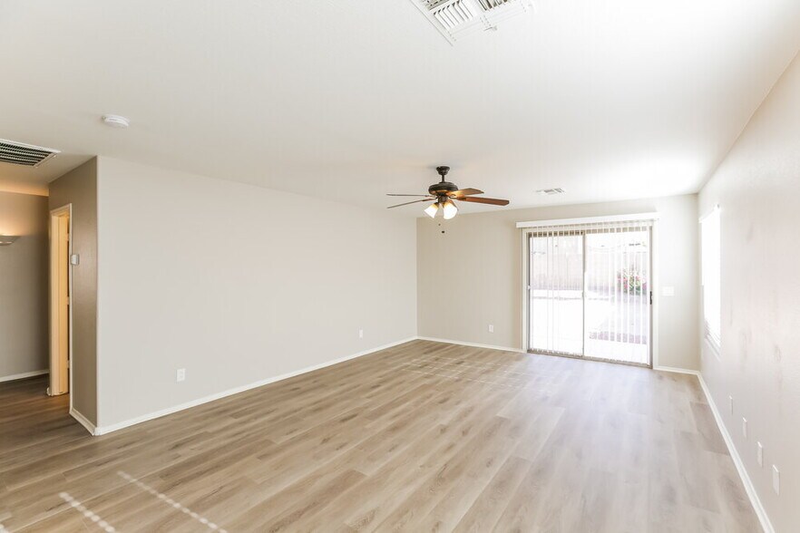 Building Photo - 8156 W Hammond Ln