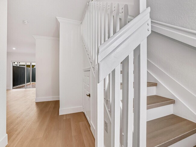 Building Photo - 11475 NW 94th Pl