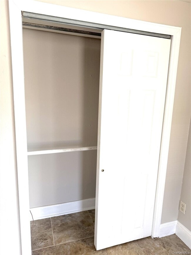 Building Photo - 135 Ramapo Rd