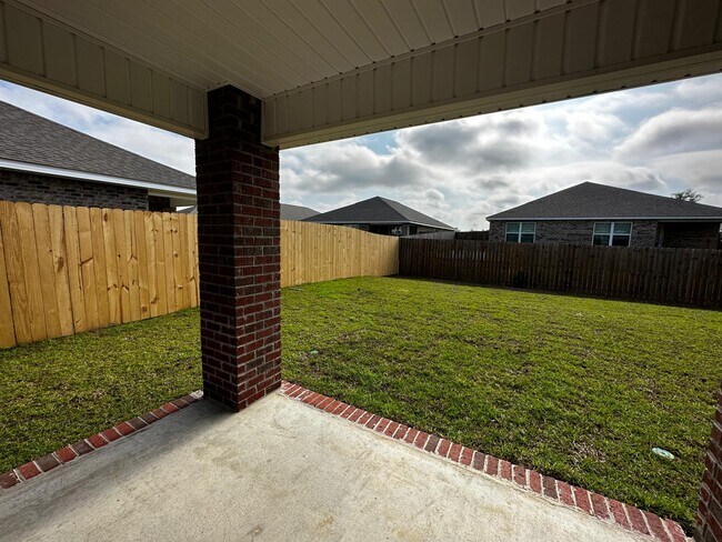 Building Photo - 2551 Arbordale Lp