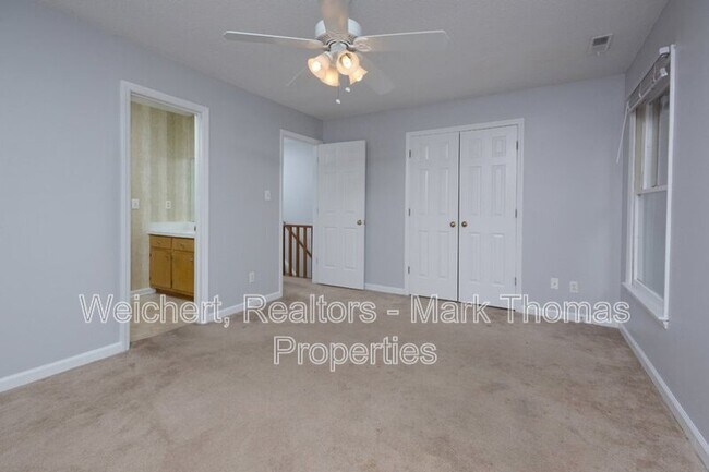 Building Photo - 13 Tarawa Terrace