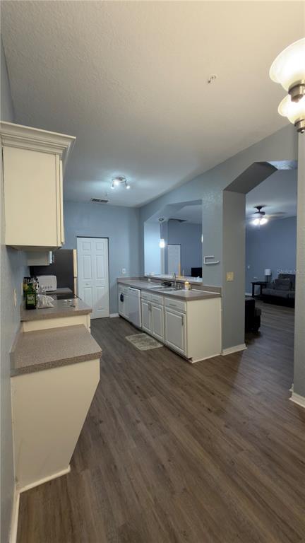 Building Photo - 5031 Sunridge Palms Dr