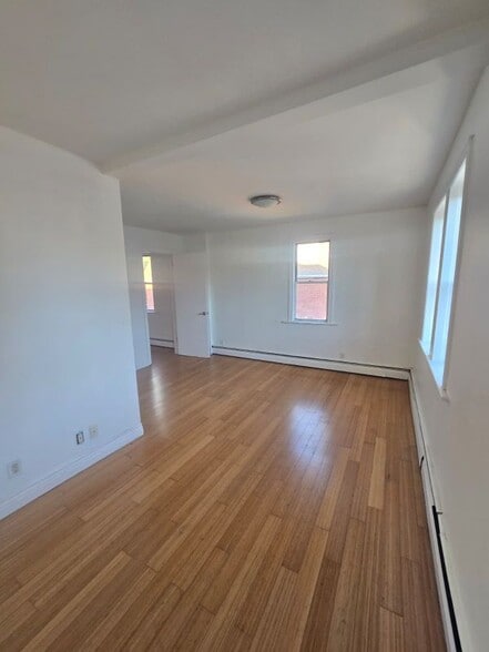 Building Photo - 338 73rd St