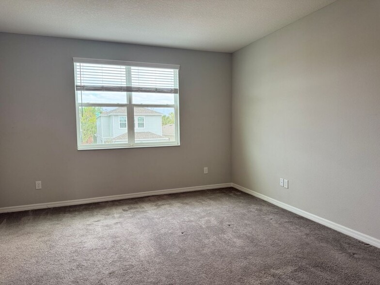 Building Photo - 730 Rivington Ave