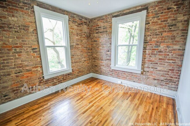 Building Photo - 1203 Peachtree St