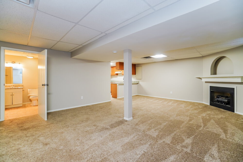 Building Photo - 324 Harland Dr