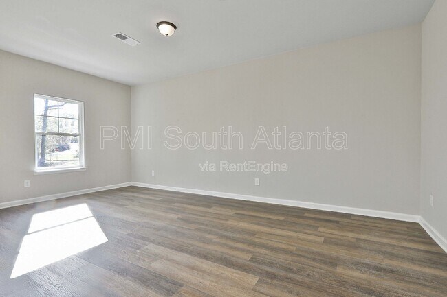 Building Photo - 10 Singletree