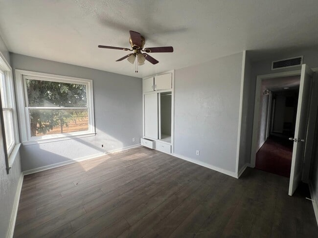 Building Photo - 20649 E American Ave