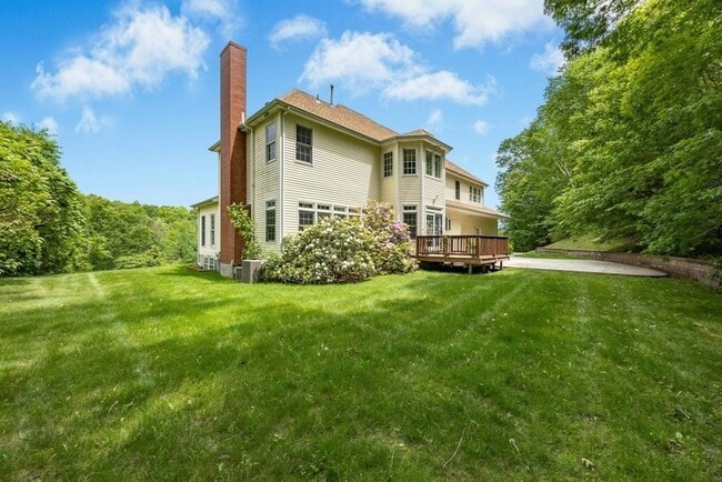 Building Photo - 2 Arrowhead Ln