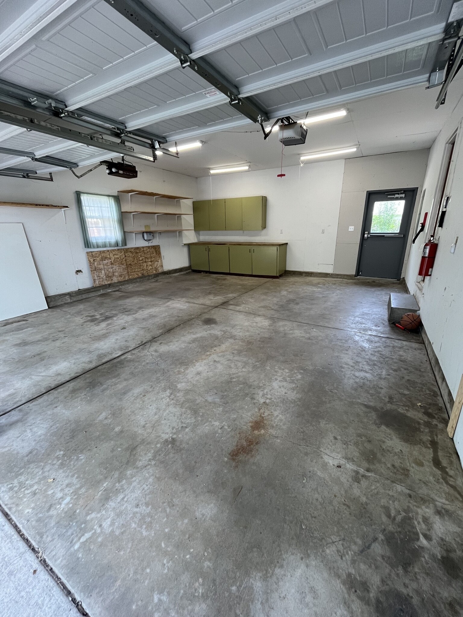 Building Photo - 8114 E Mockingbird St