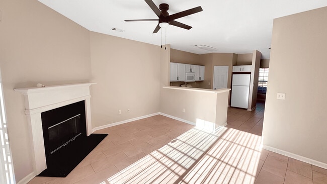 Building Photo - 3389 Hidden Cove Cir