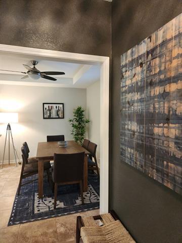 Building Photo - 16235 Red Wood Cir N