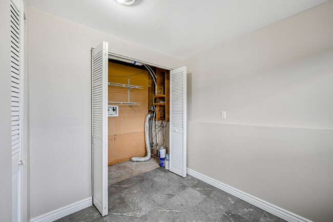 Building Photo - $1,995.00, 3 bed, 2 bath located in Fountain