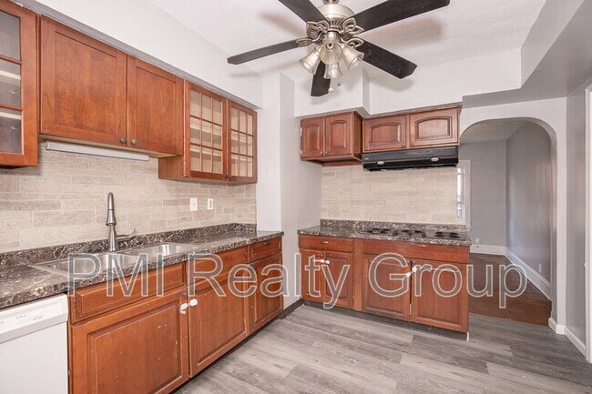 Building Photo - 3583 Ingleside Rd