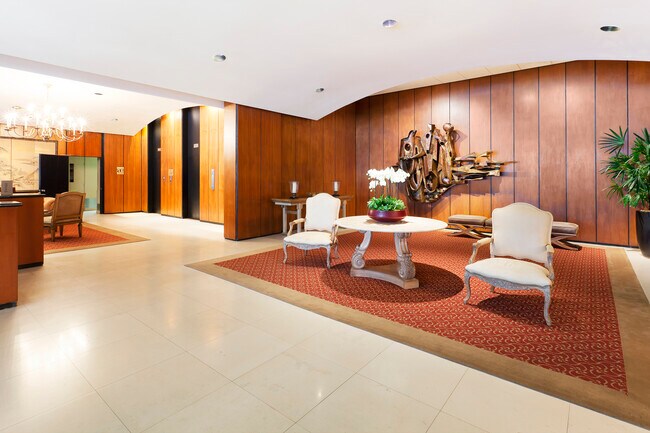 Building Photo - 1333 Jones St