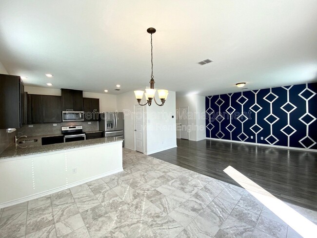 Building Photo - 9803 Boxer Creek