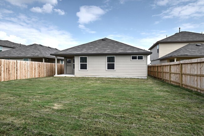 Building Photo - 13327 Whisper Rnch