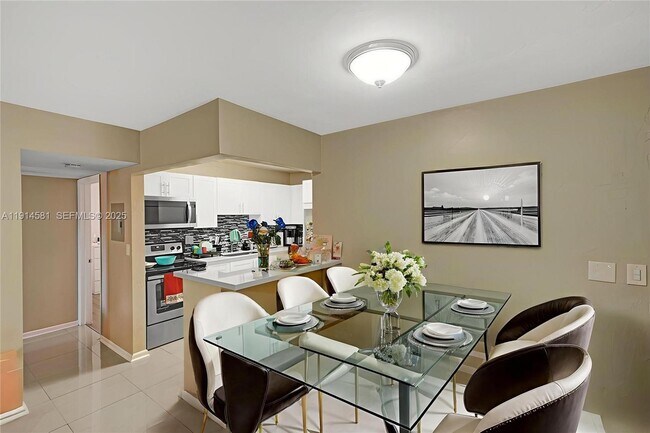 Building Photo - 9459 SW 76th St