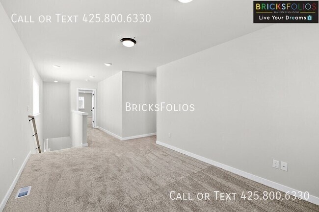 Building Photo - 8340 52nd St NE