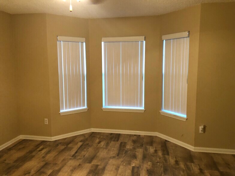 Building Photo - 1487 Beecher Ln