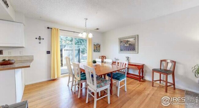 Building Photo - 2840 W 21st St