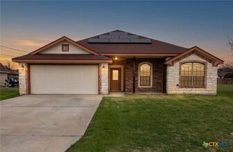 Building Photo - 1128 Pheasant Cir