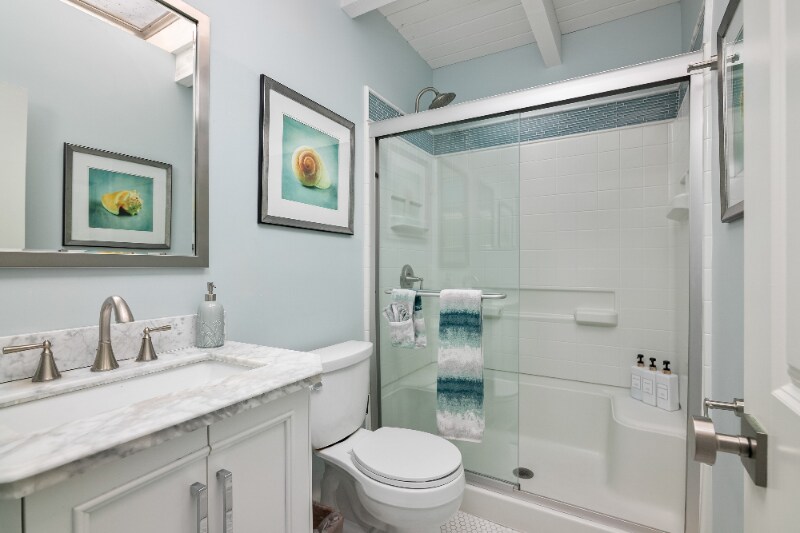 Building Photo - 1680 Neptune Ave