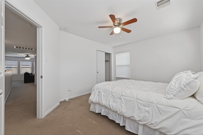 Building Photo - 9931 Chimney Swift Ln