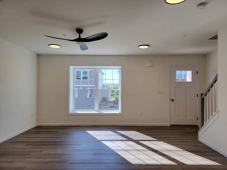 Building Photo - 19 Pacific Blvd