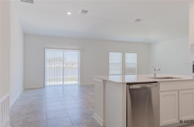 Building Photo - 1496 Brentwood Dr