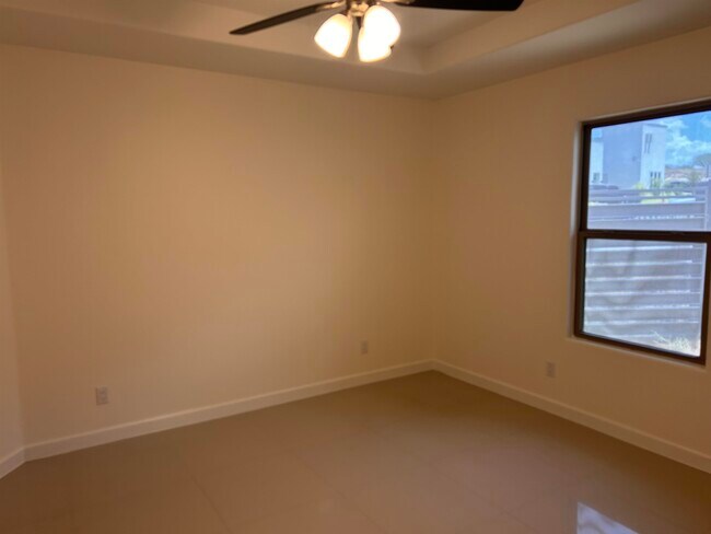 Building Photo - 1615 Dra Eve Perez Lane