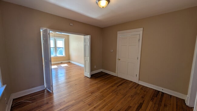 Primary Photo - 5225 Bancroft Ave
