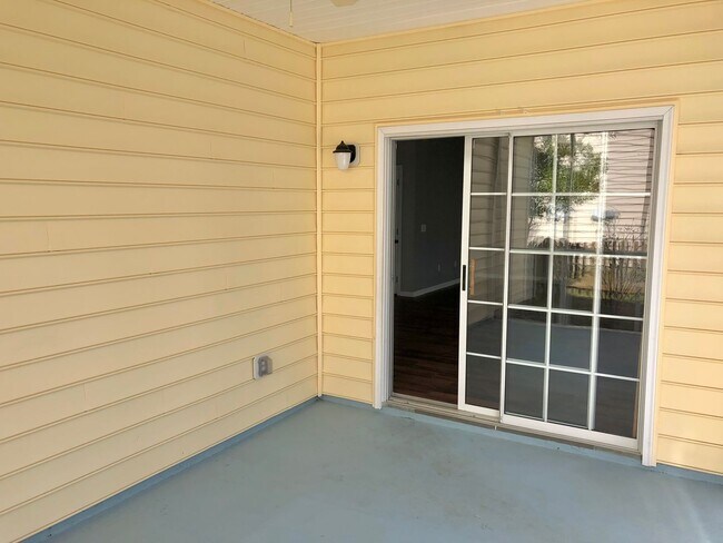 Building Photo - Single Family Home in Grand Oaks Plantation