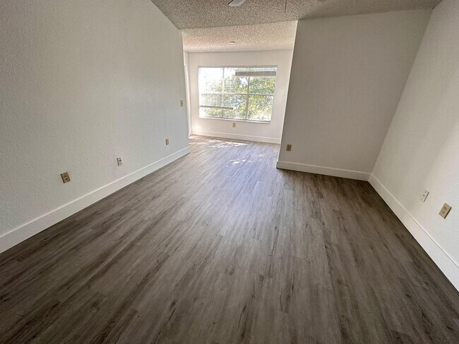 Building Photo - 1401 Village Blvd