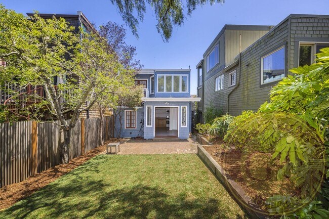 Building Photo - Potrero Hill - 2 BR, 1 BA House 1,124 Sq. ...
