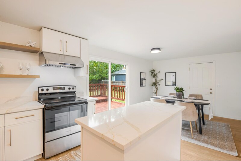 Building Photo - 9111 NE 73rd St